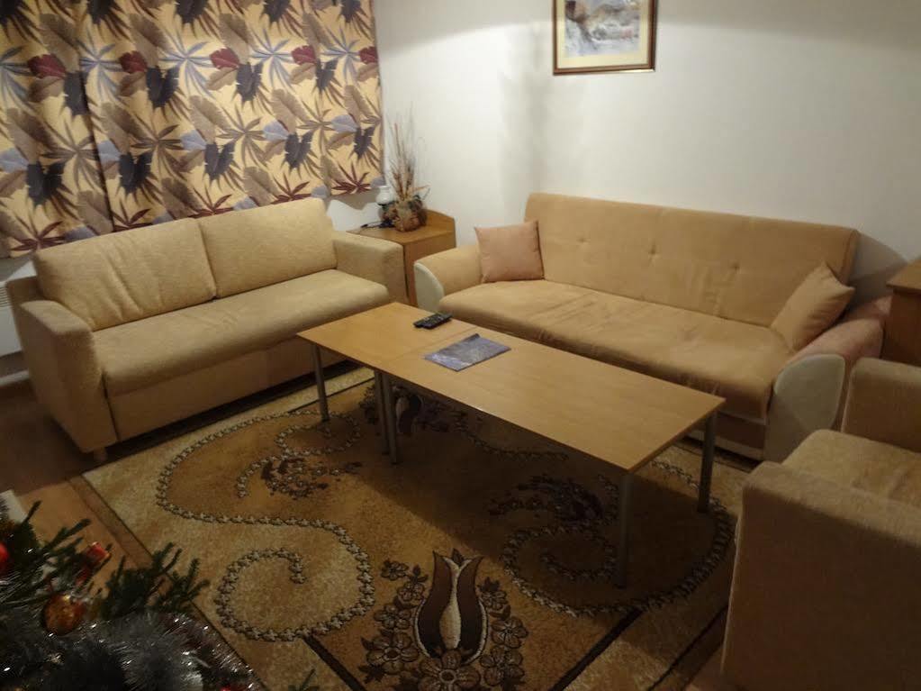 Deluxe Apartments 潘波洛沃 外观 照片